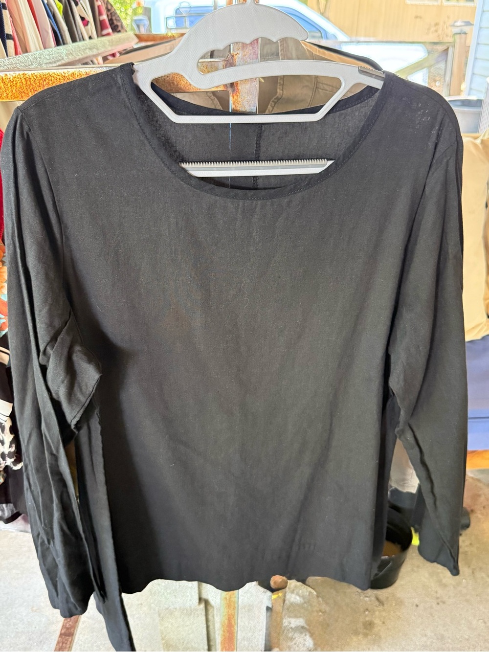 Women's Black Long-Sleeve Blouse